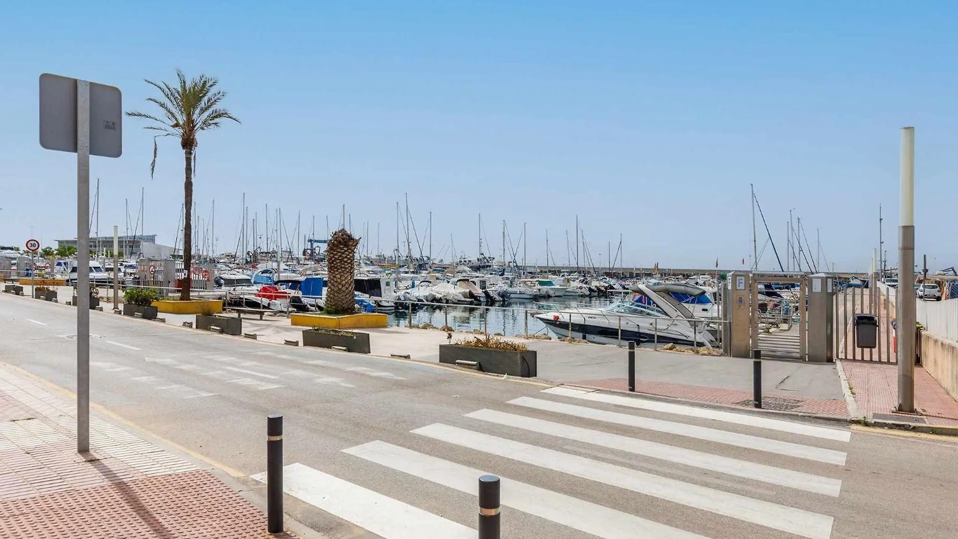 Costa Del Sol Oriental, 1 Dormitorio, Puerto Depor Caleta De Velez Apartment